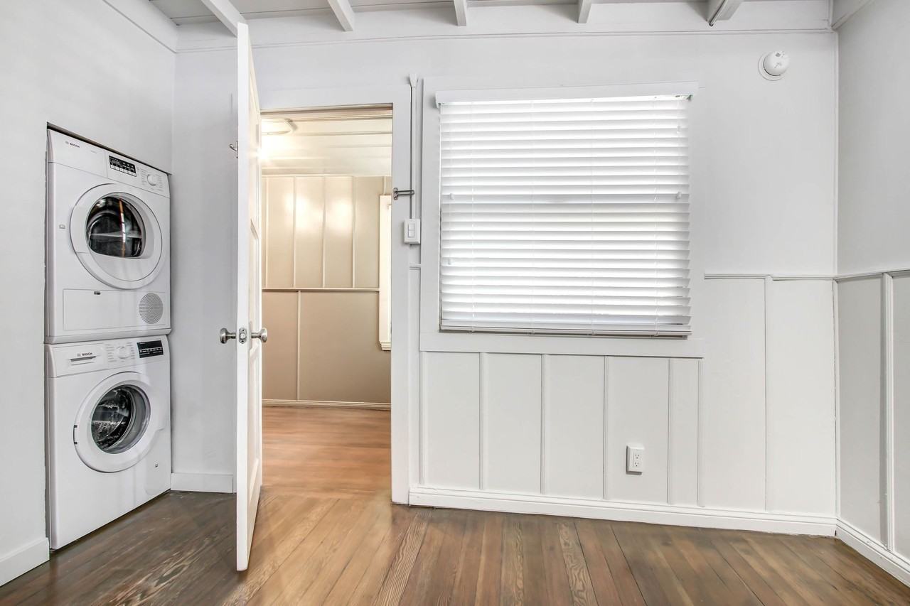 1432 Harvard St in Santa Monica! - Photo 4 of 5