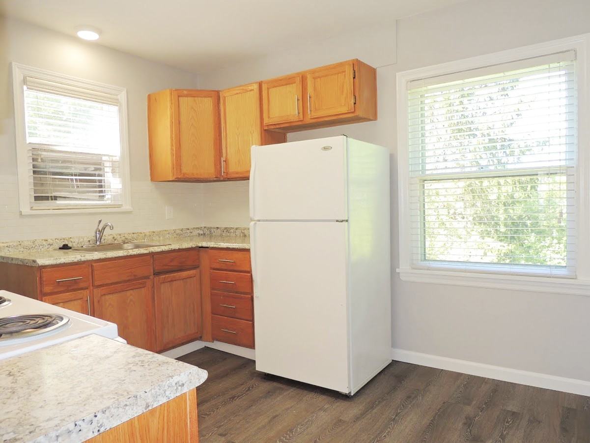 5683 Wellington Rd - Photo 4 of 15