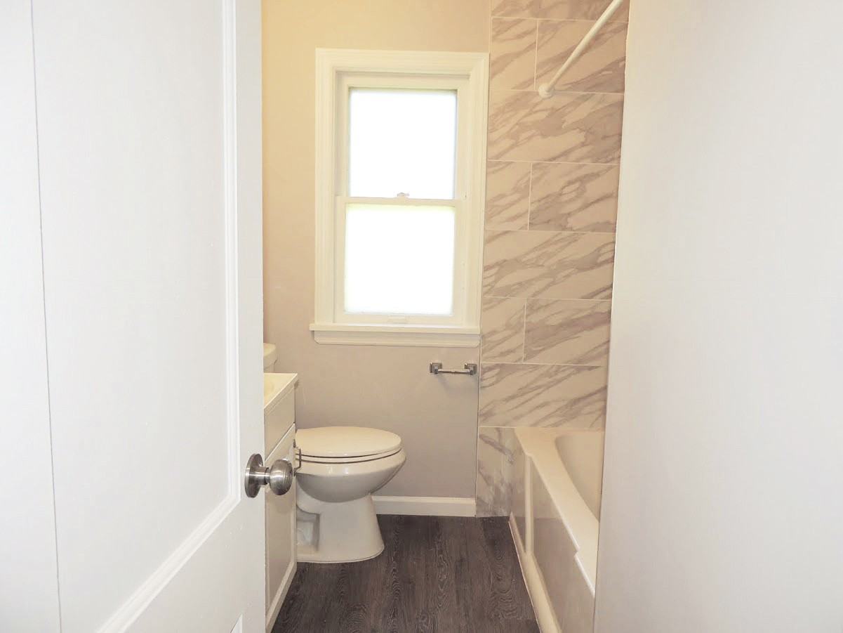 5683 Wellington Rd - Photo 7 of 15