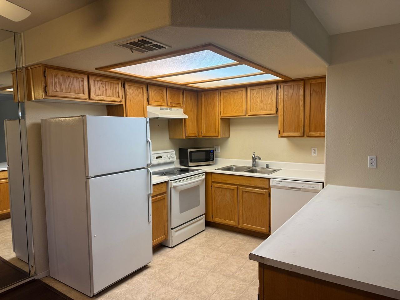 8410 Eldora Ave #2020 - Photo 6 of 16