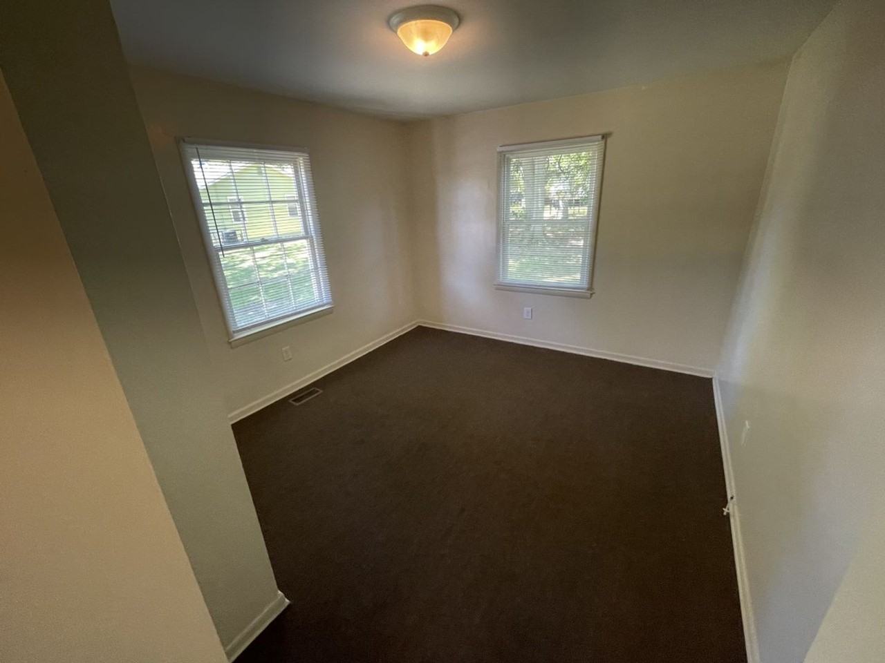 1007 Tipton St - Photo 6 of 9