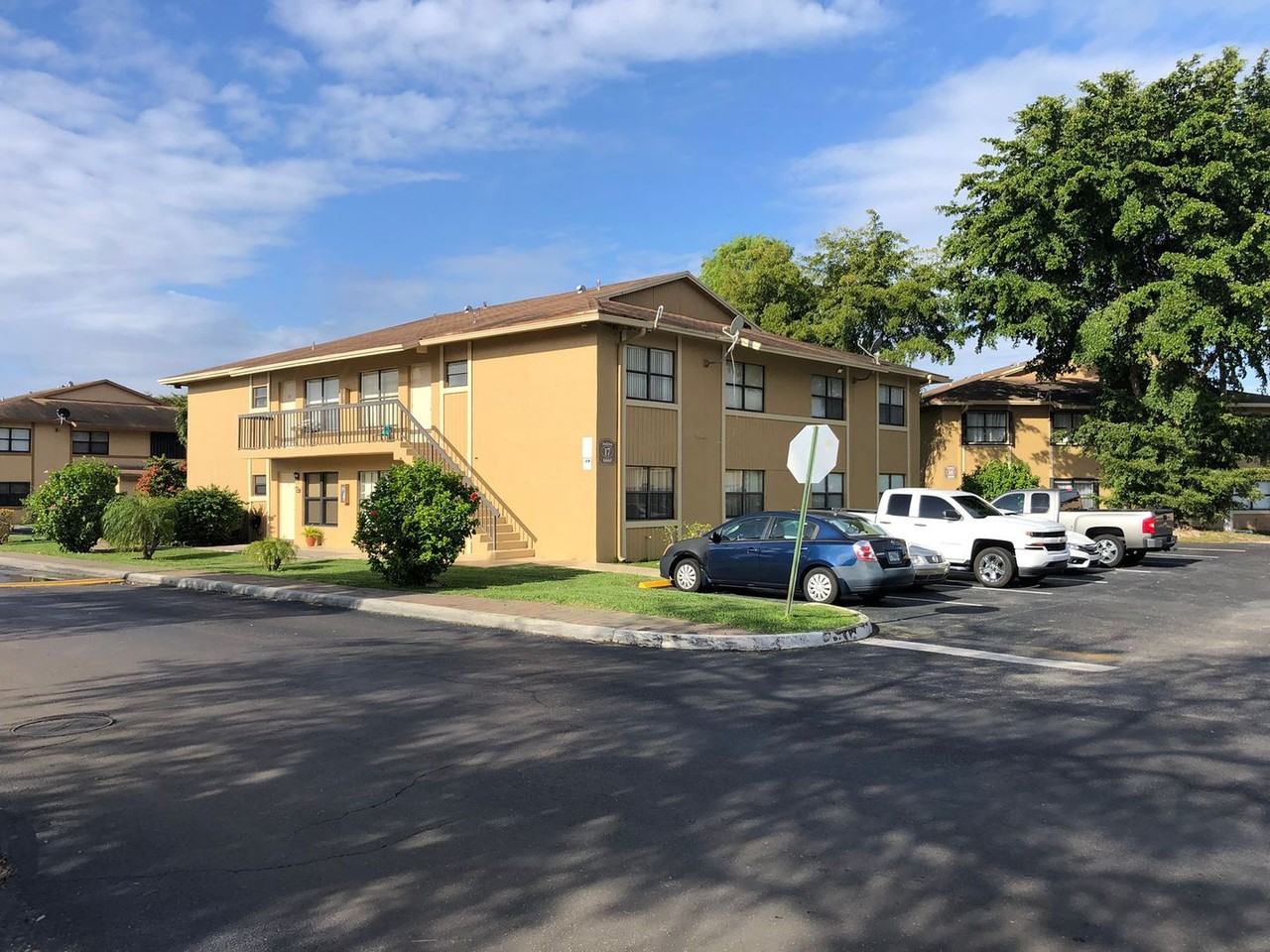 6660 W 26th Ct #17 - Photo 4 of 6