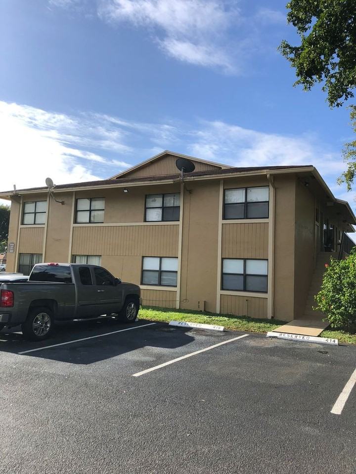 6660 W 26th Ct #17 - Photo 5 of 6