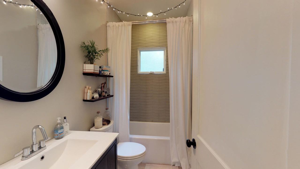 1555 Merriman Ave - Photo 5 of 19