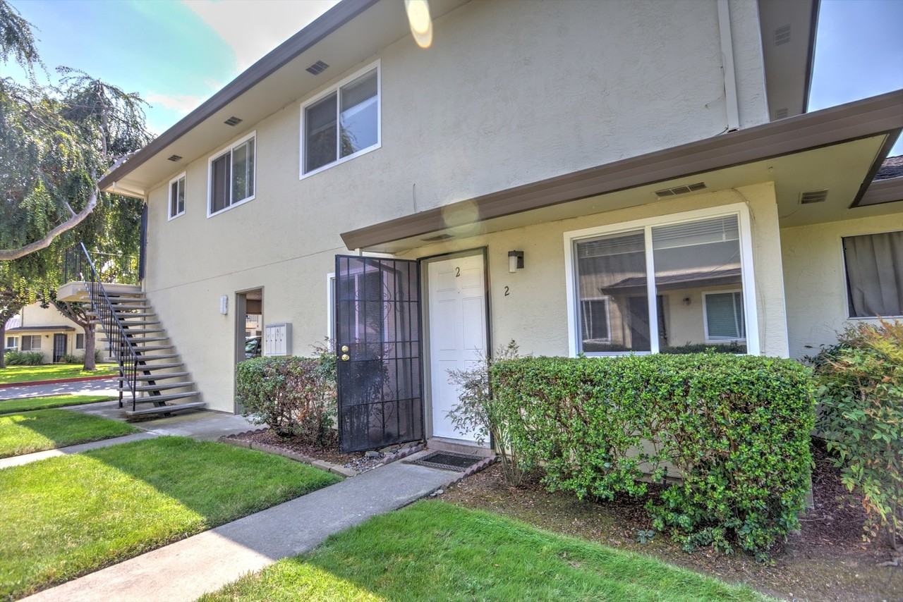 2260 Partridge Way #2 - Photo 3 of 10