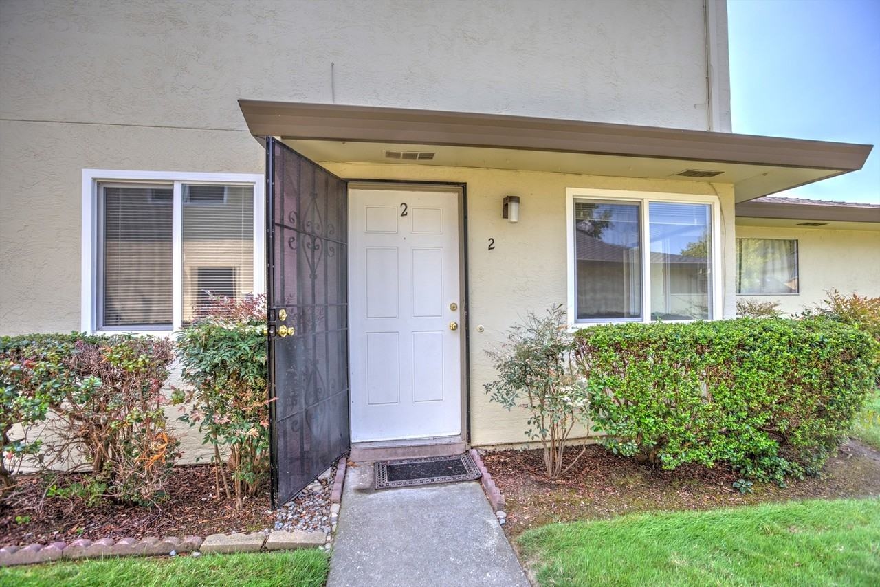 2260 Partridge Way #2 - Photo 4 of 10