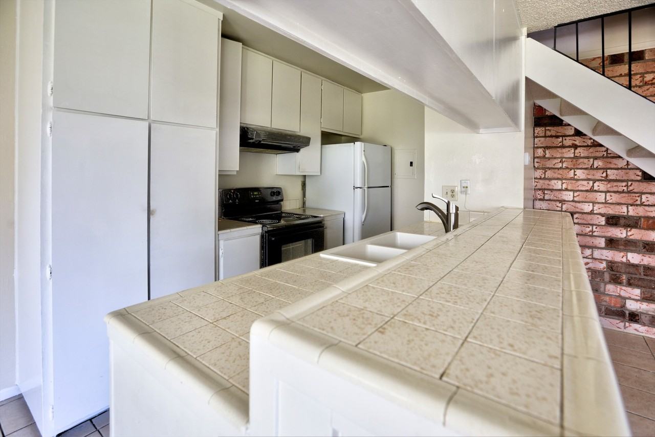 2260 Partridge Way #2 - Photo 5 of 10