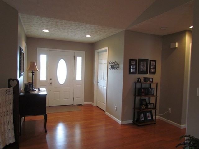 120 Ridgeview Dr - Photo 3 of 50