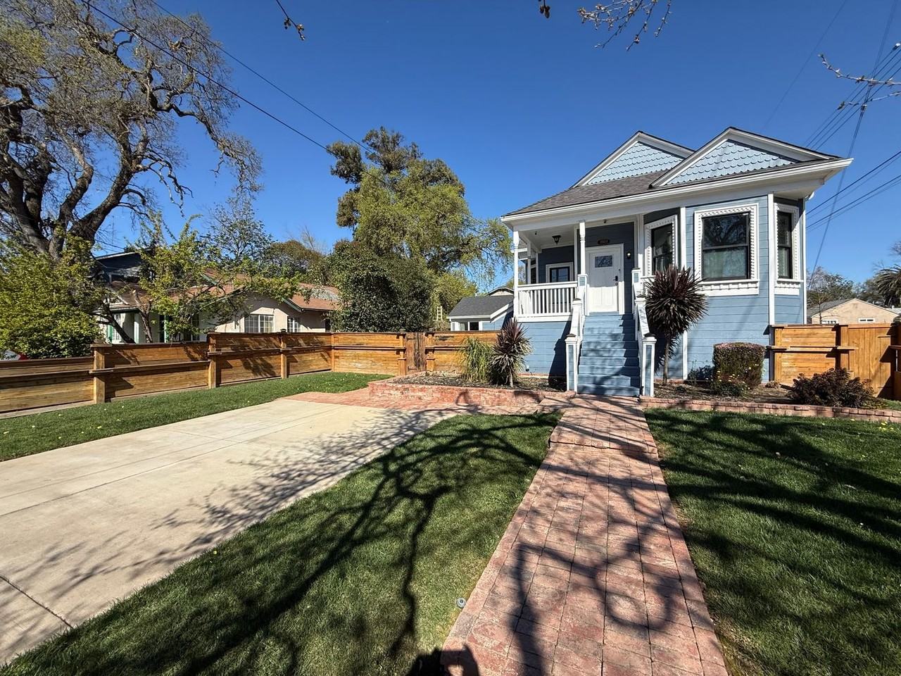 3987 8th Ave - Photo 2 of 13