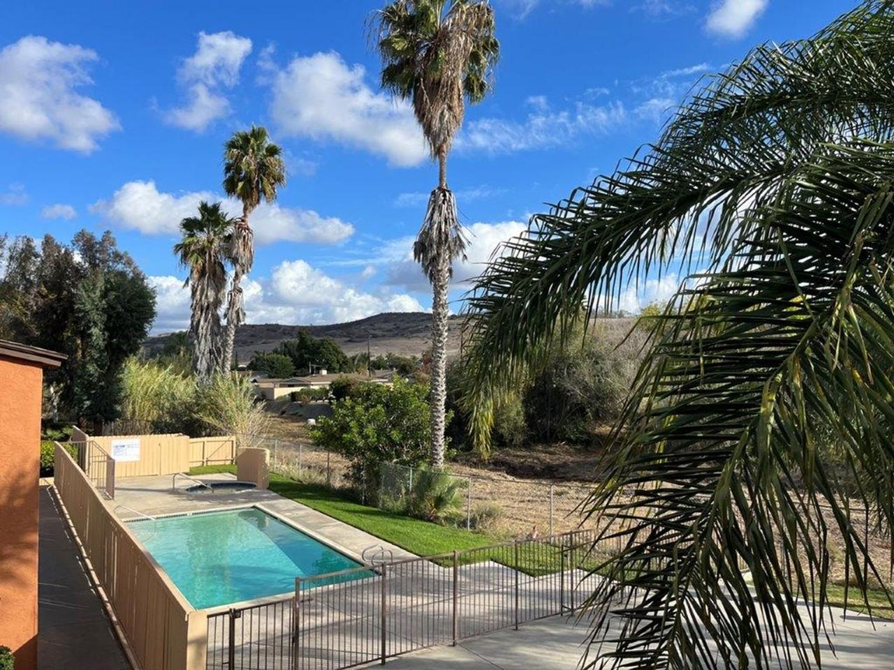 Monte Vista Apartments - Photo 6 of 11