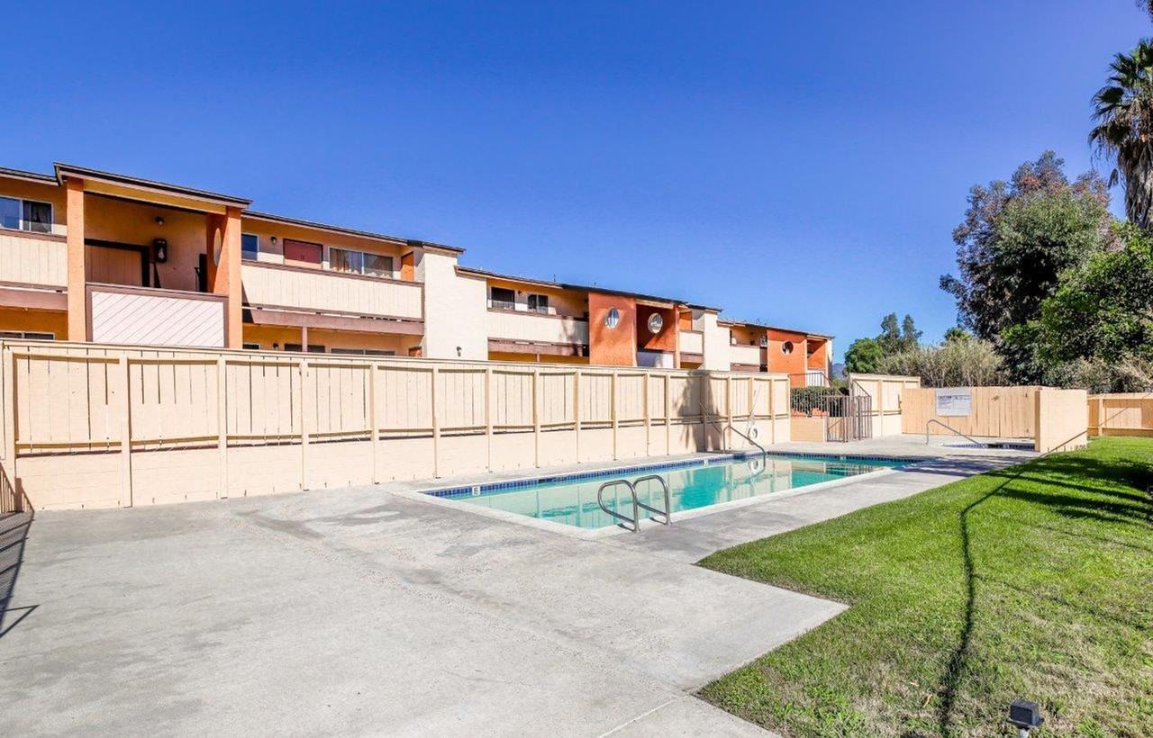 Monte Vista Apartments - Photo 7 of 11