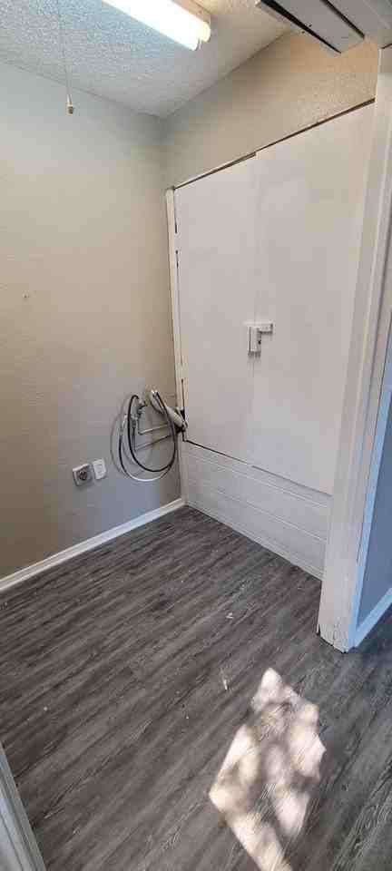 7217 Edenborough Dr - Photo 6 of 36