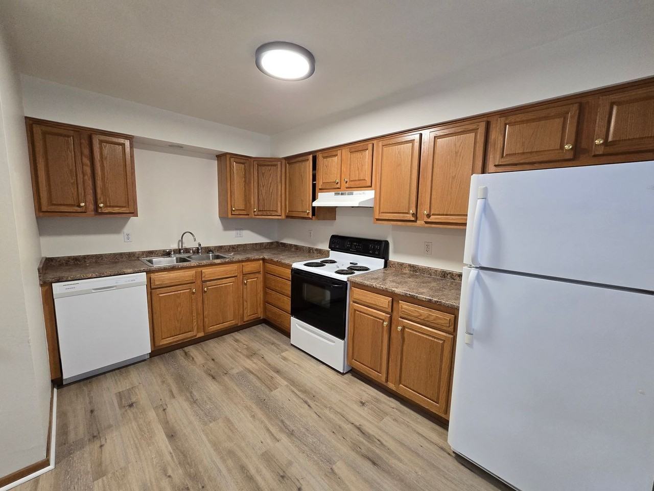 512 Harding St - Photo 6 of 18