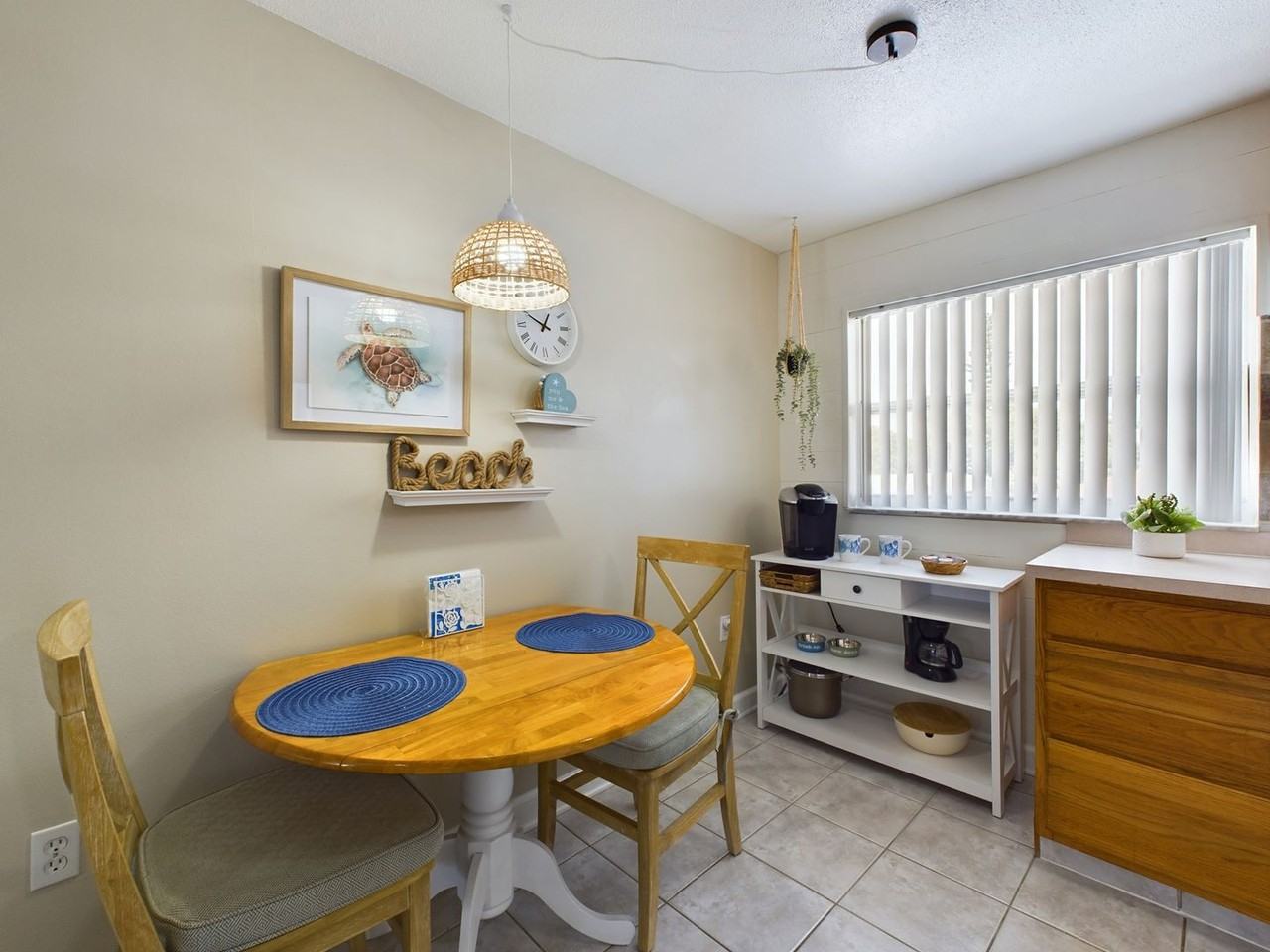 7165 Ridgewood Ave #7 - Photo 5 of 9
