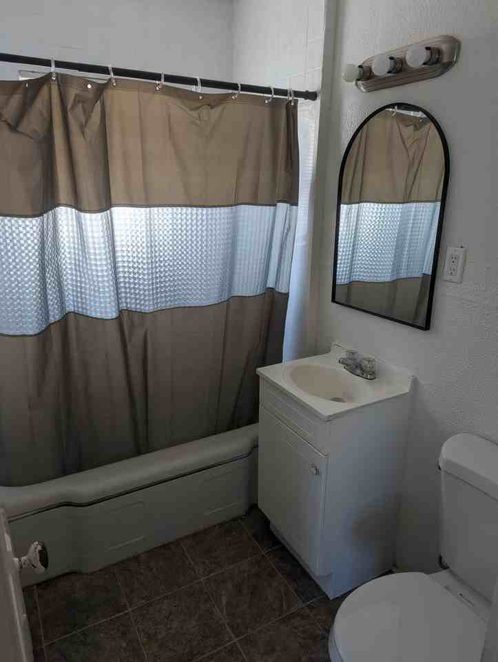 814 814 7th Street Units 1-6 - #4 - Photo 5 of 5