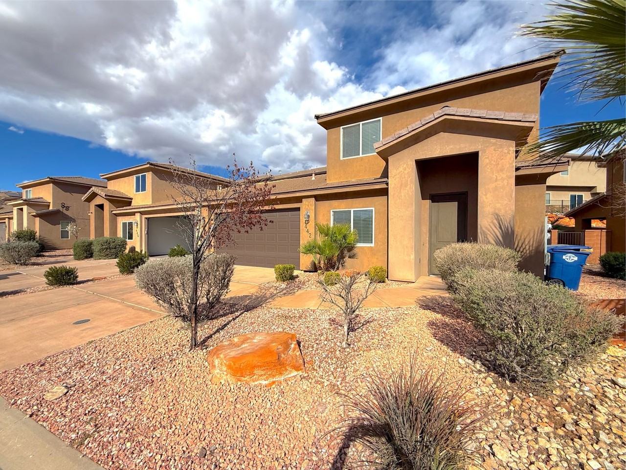 442 N Creek Ridge Dr - Photo 2 of 27