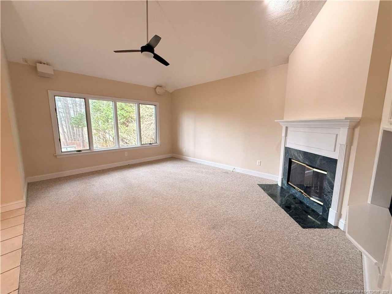 1165 Greenbriar Dr - Photo 5 of 27