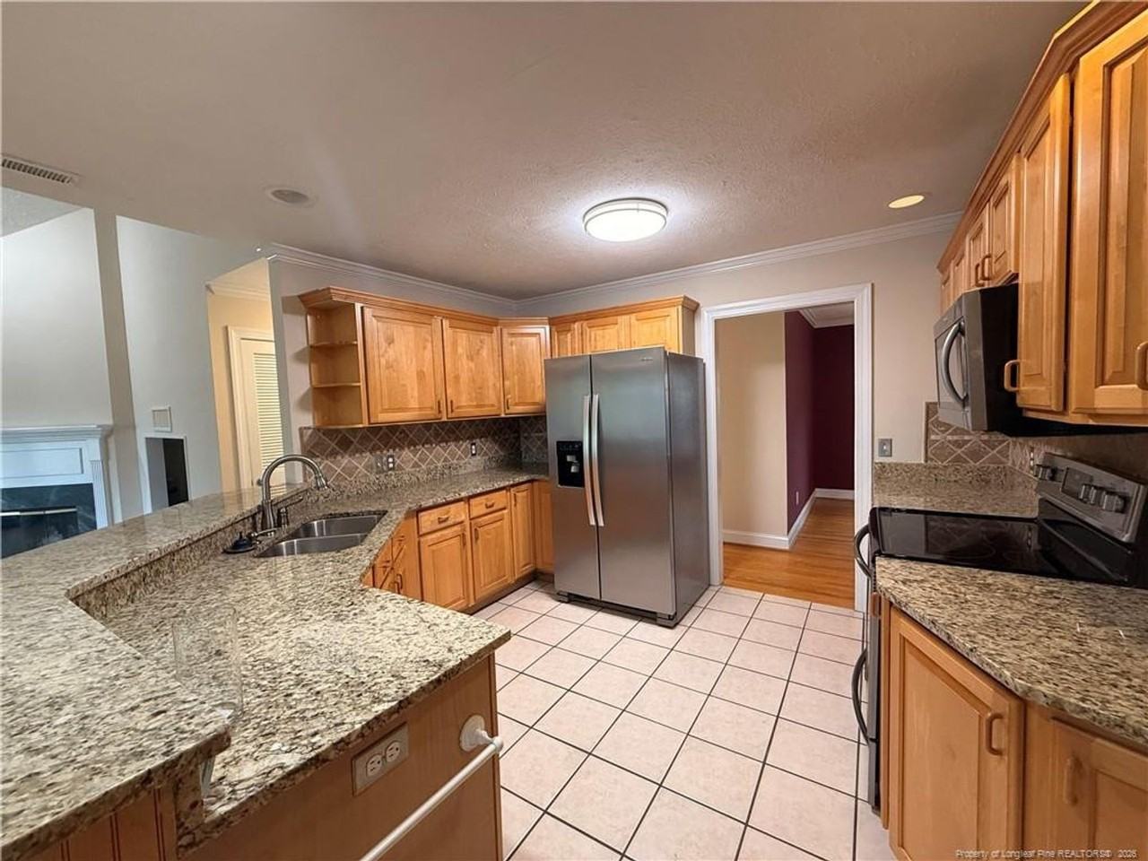 1165 Greenbriar Dr - Photo 6 of 27