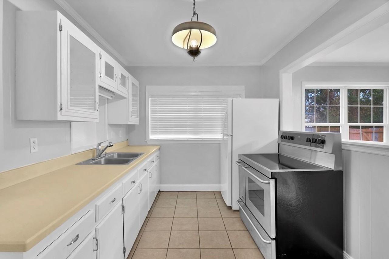 648 W Plum St - Photo 5 of 9