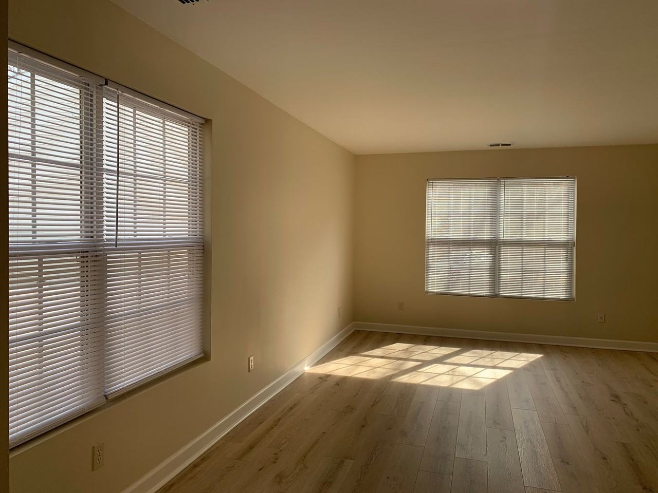 5611 Sojourn Dr - Photo 5 of 46