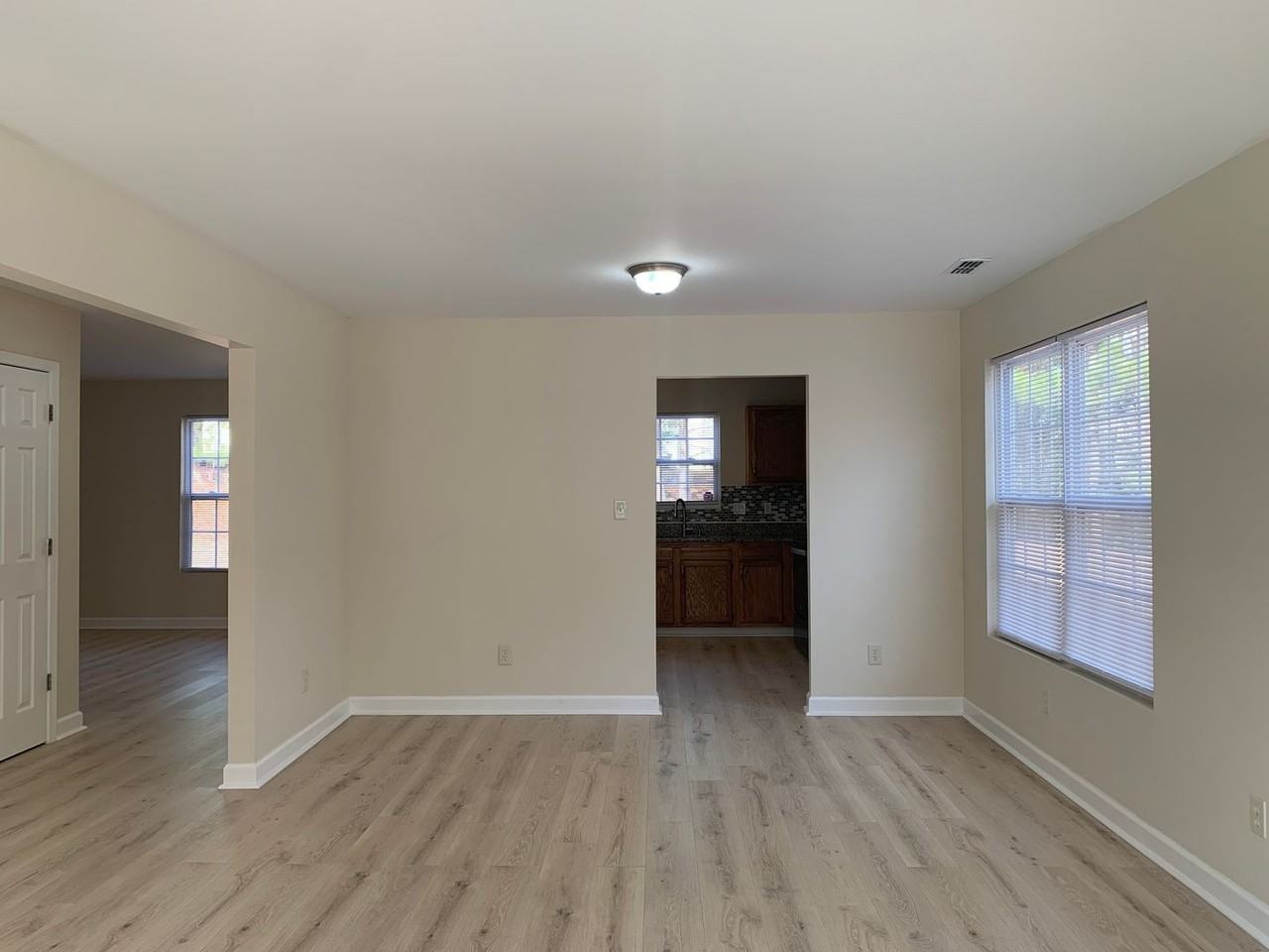 5611 Sojourn Dr - Photo 6 of 46