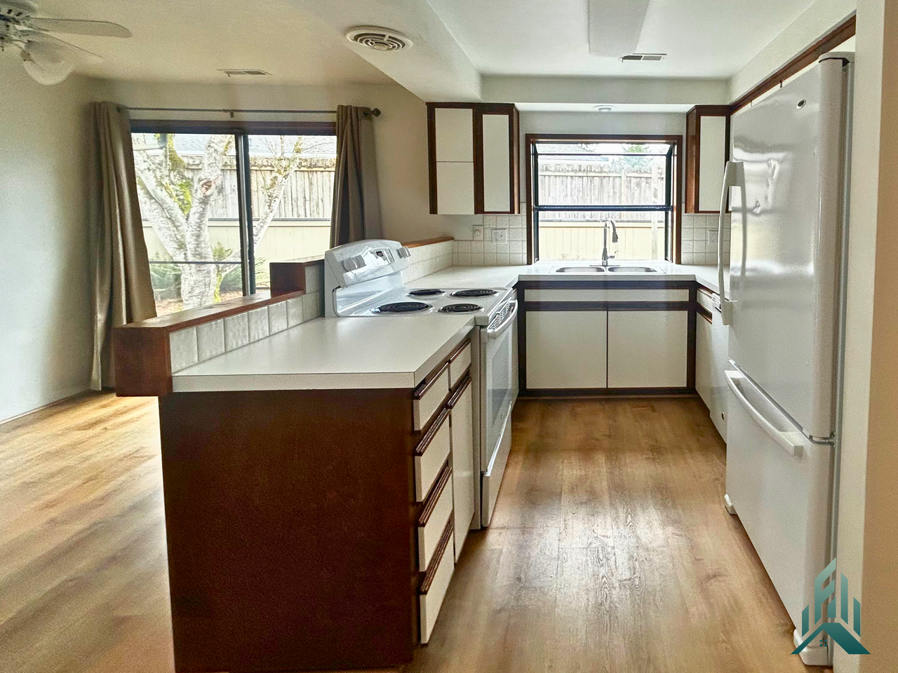 2928 Nw 29th St - Photo 5 of 17