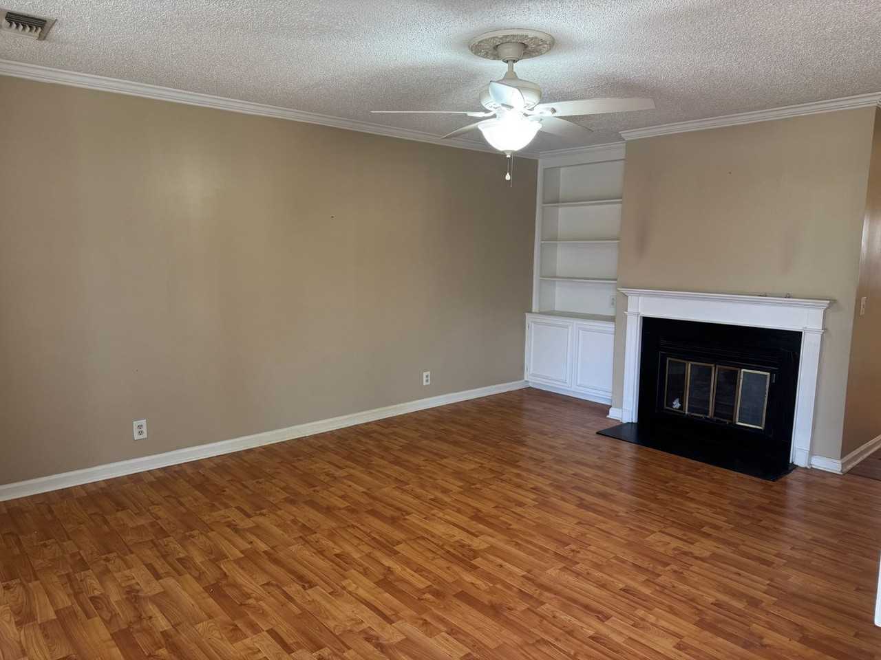 137 Mcmurray Cir - Photo 3 of 12