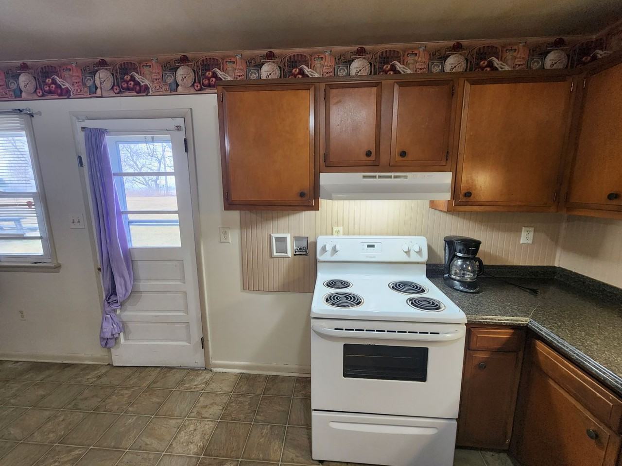 6233 Mountain View Dr - Photo 4 of 19