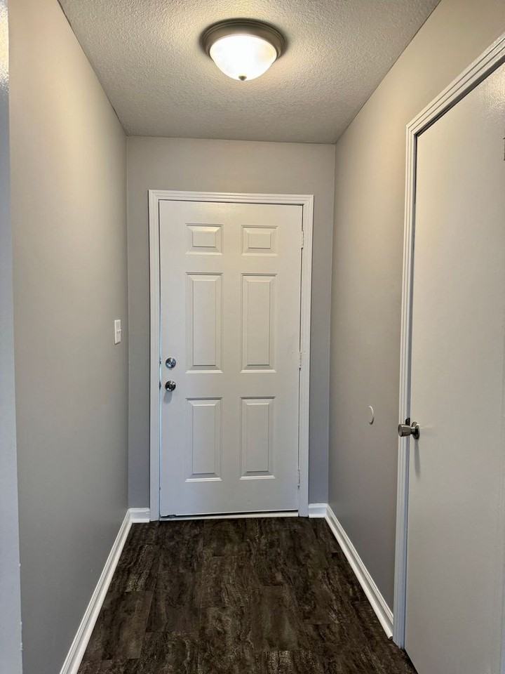 206 Millstone Cir - Photo 2 of 23