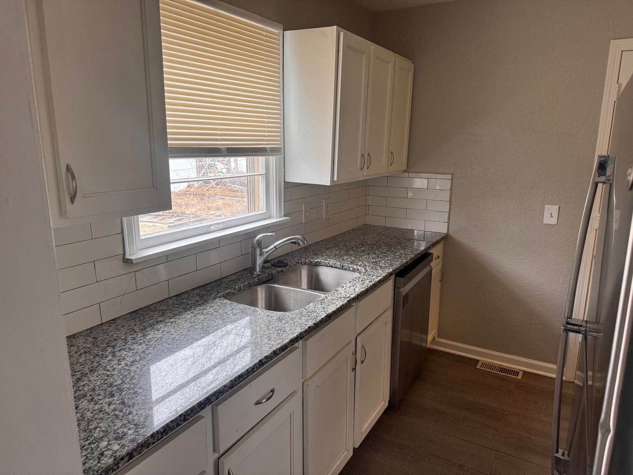 3810 Pittman Rd - Photo 6 of 21