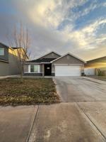 featured image of 1107 E La Brea Ave