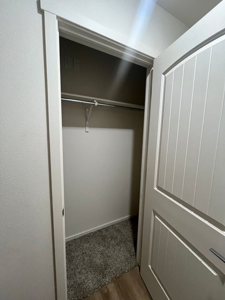 1107 E La Brea Ave - Photo 7 of 31