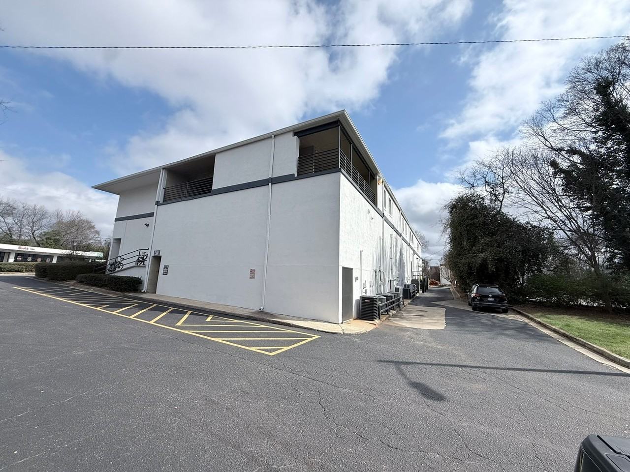 DO NOT USE Campus Lofts - Photo 3 of 9