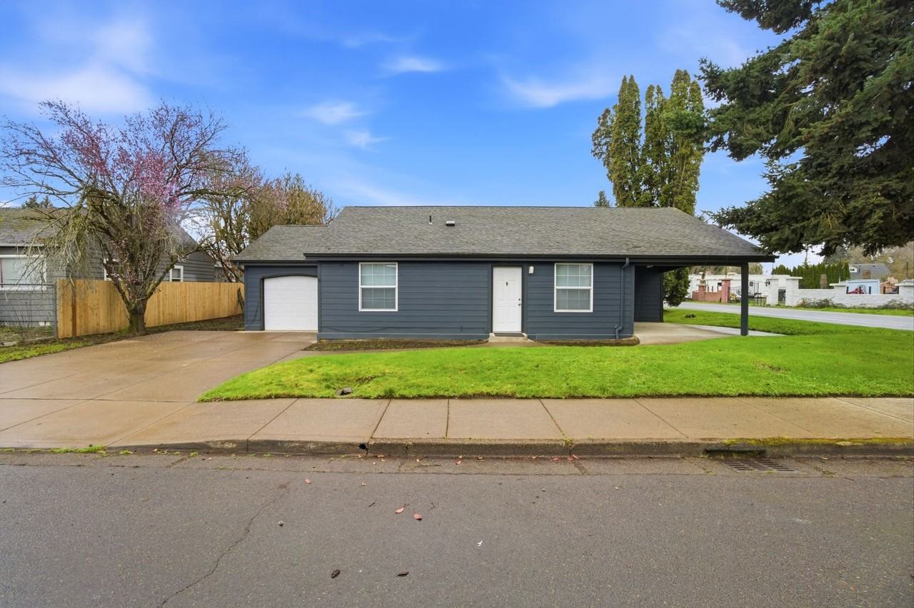 3650 Brooks Ave Ne - Photo 3 of 27