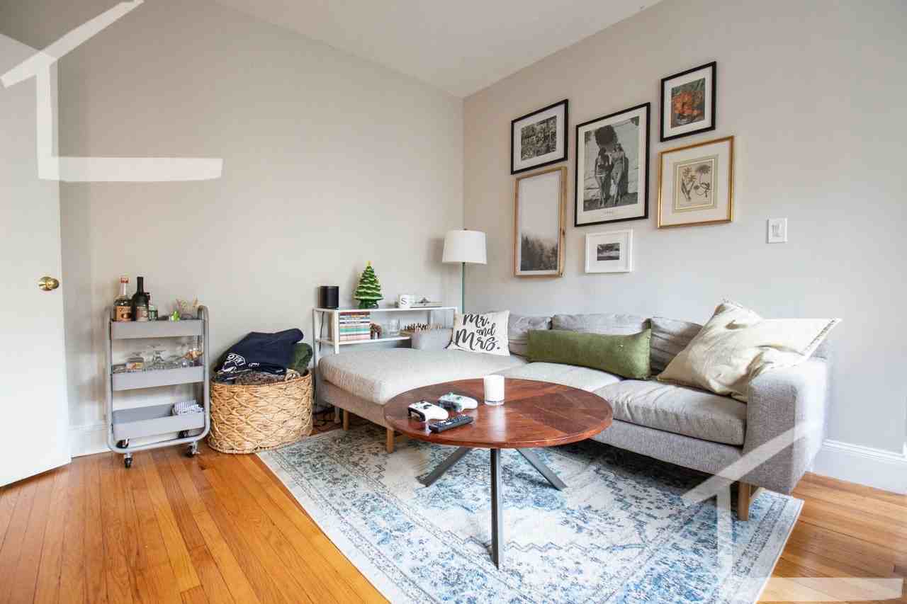 374 Chestnut Hill Ave - Photo 5 of 16