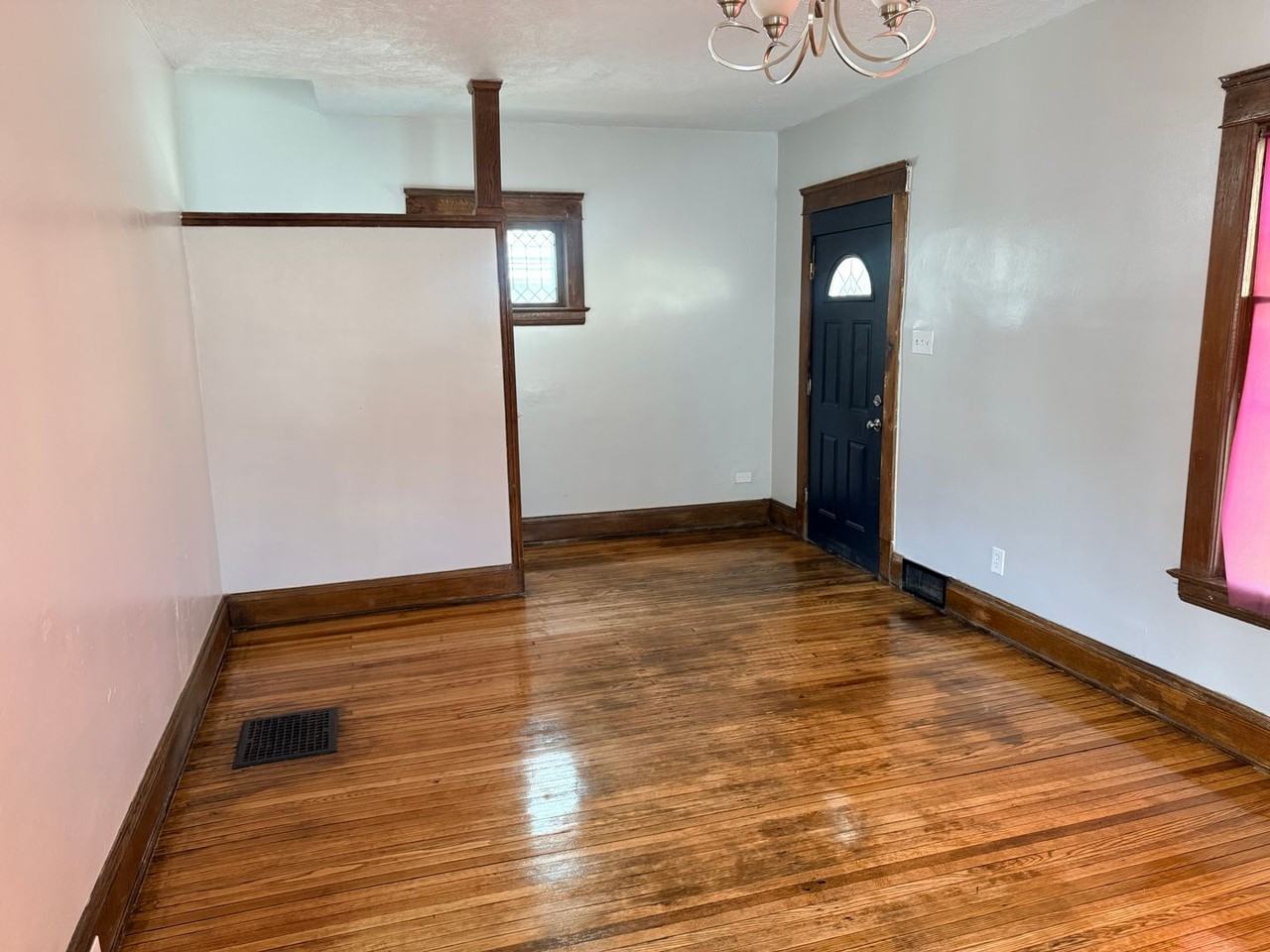 12406 Osceola Ave - Photo 2 of 10