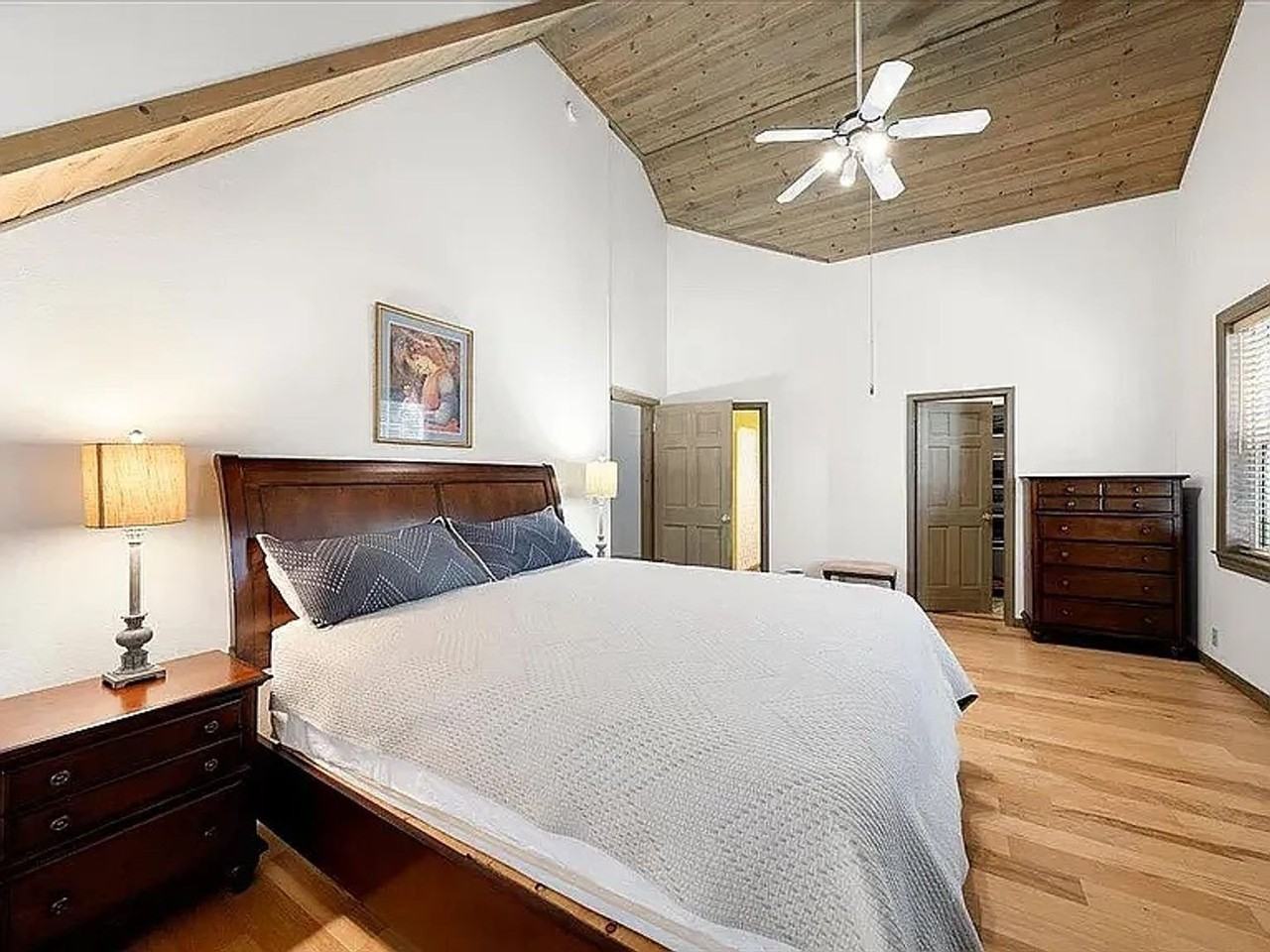 4036 Valley Vista Dr - Photo 4 of 38