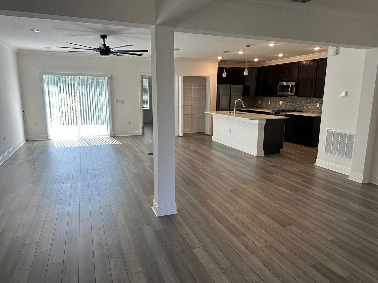 1129 Bradford Ridge Dr - Photo 3 of 21