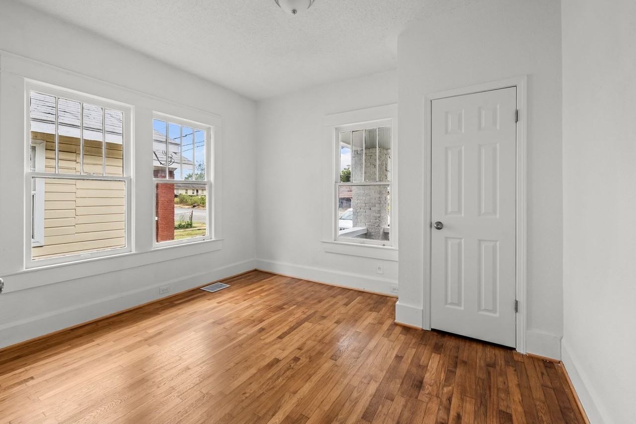 1609 Jefferson Ave Sw - Photo 6 of 15