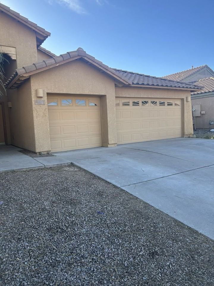 454 N Old Camp Ln - Photo 2 of 22