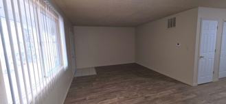 Douglas 939 - Photo 1 of 1