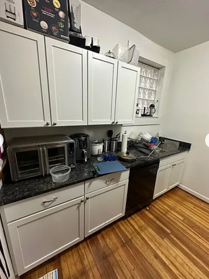 435 Ada St - Photo 7 of 18