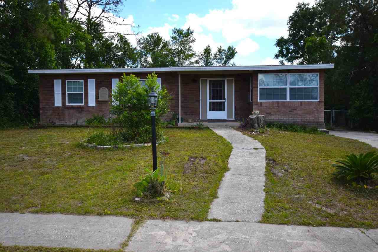 1509 Daroca Dr - Photo 2 of 12
