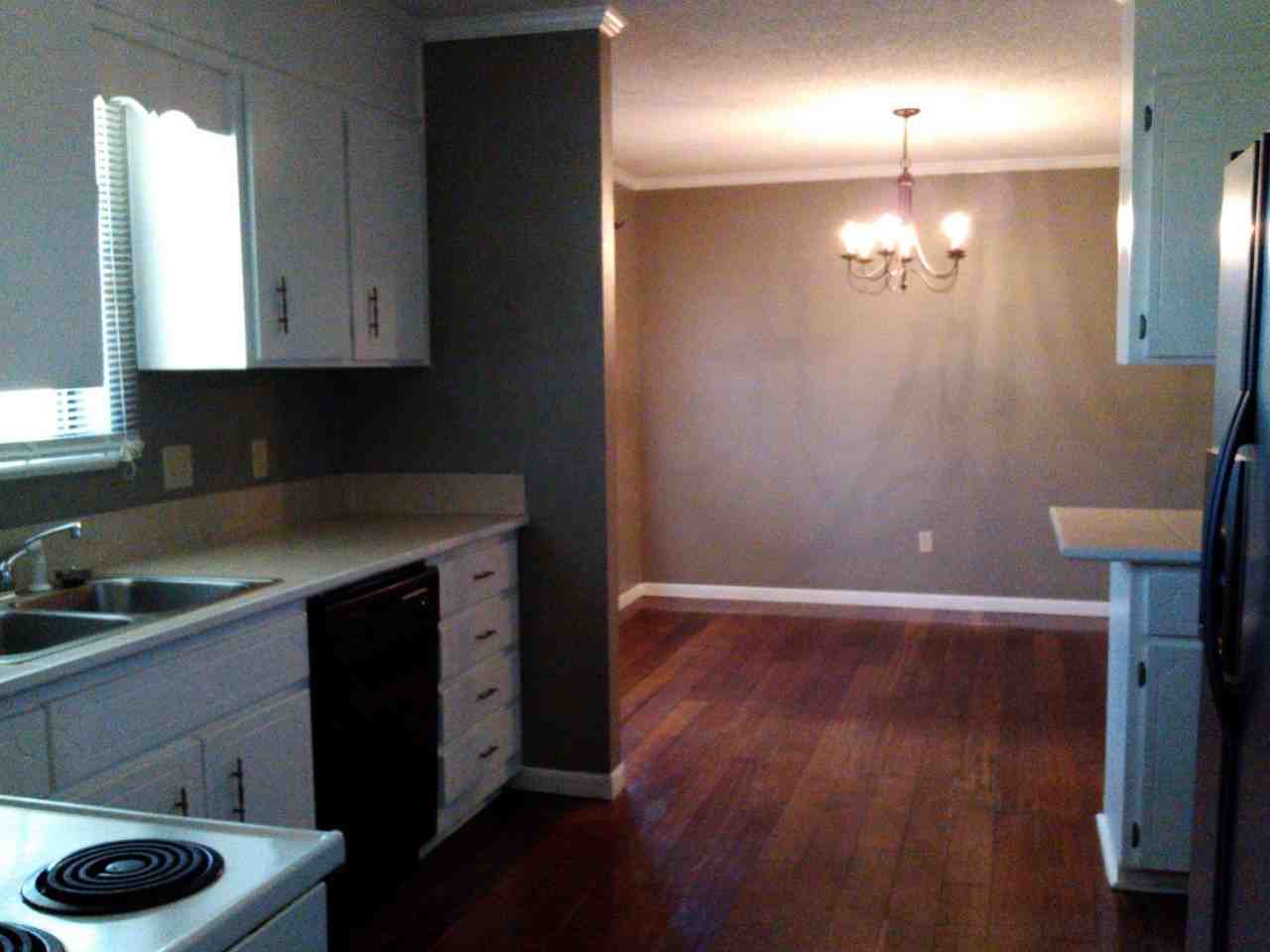 3790 Johnston Rd - Photo 3 of 11