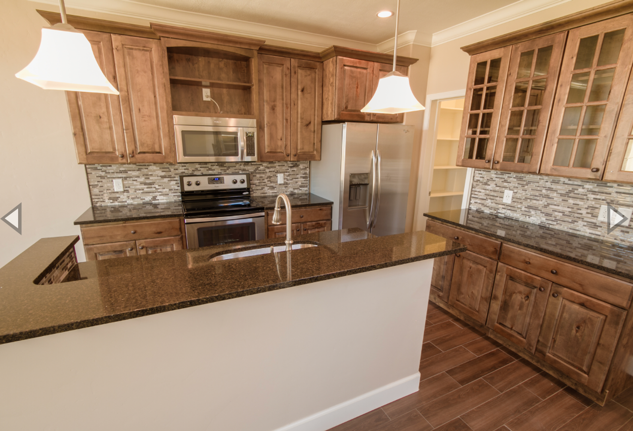 974 N 1030 W - Photo 2 of 19