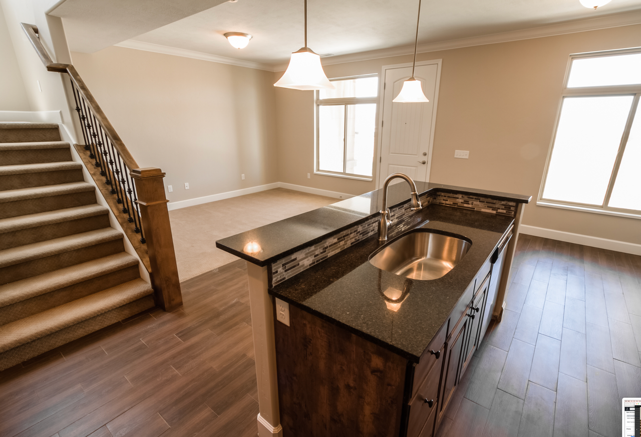 974 N 1030 W - Photo 5 of 19