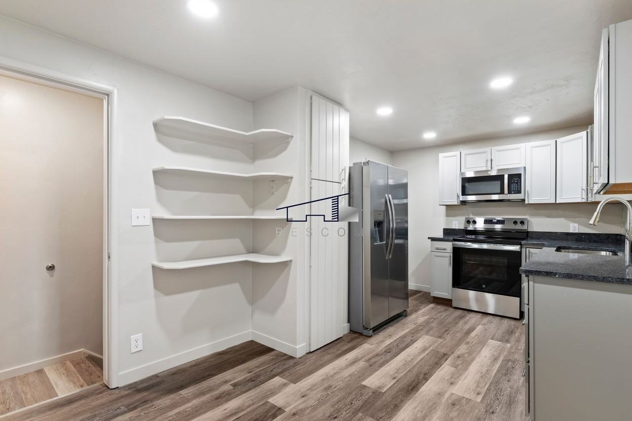 138 Lynnwood Dr - Photo 5 of 32