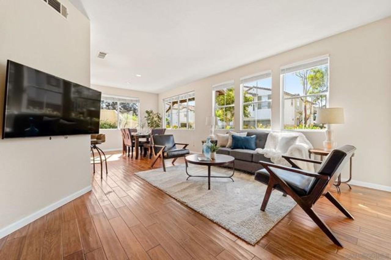 1830 Via Capri - Photo 4 of 22