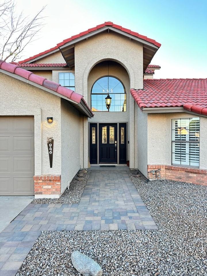 946 N 59th St - Photo 5 of 39