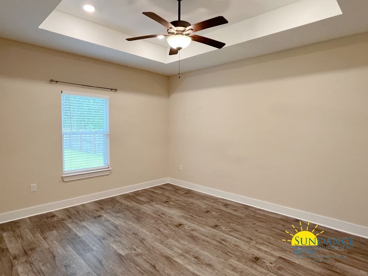 3015 N 33rd Ave - Photo 4 of 11